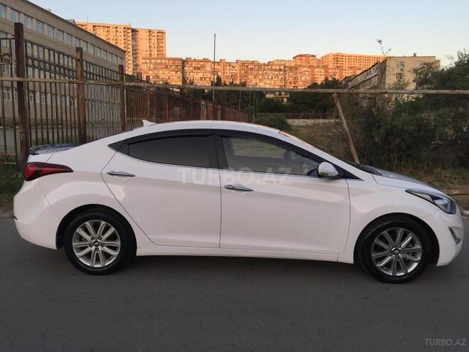 Hyundai Elantra 2015, 101,000 km - 1.6 l - Bakı