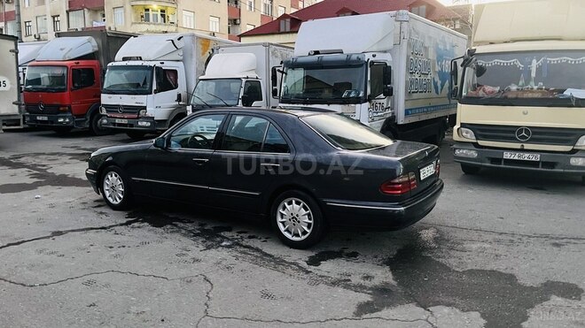 Mercedes E 220 d 1999, 349,596 km - 2.2 l - Bakı