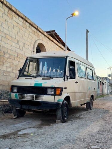 Mercedes 208 D 1994, 523,122 km - 2.3 l - Gəncə