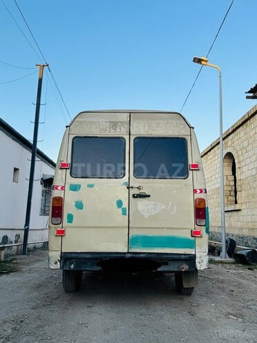 Mercedes 208 D 1994, 523,122 km - 2.3 l - Gəncə