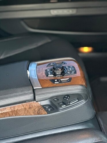 BMW 750 2009, 234,000 km - 4.4 l - Bakı