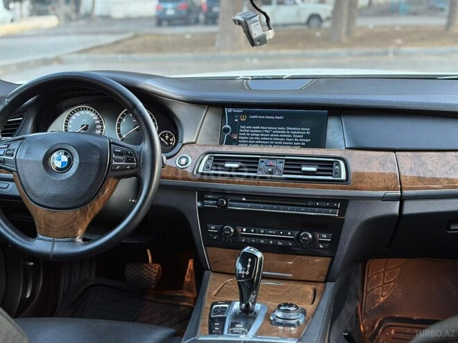 BMW 750 2009, 234,000 km - 4.4 l - Bakı