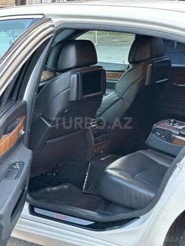 BMW 750 2009, 234,000 km - 4.4 l - Bakı