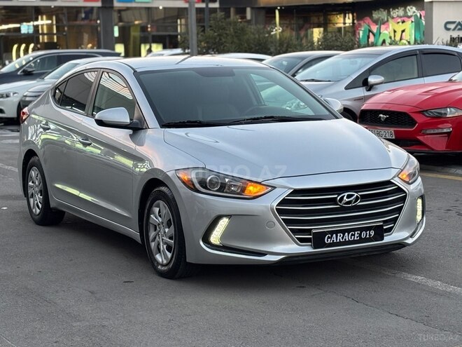 Hyundai Elantra 2017, 140,000 km - 2.0 л - Bakı