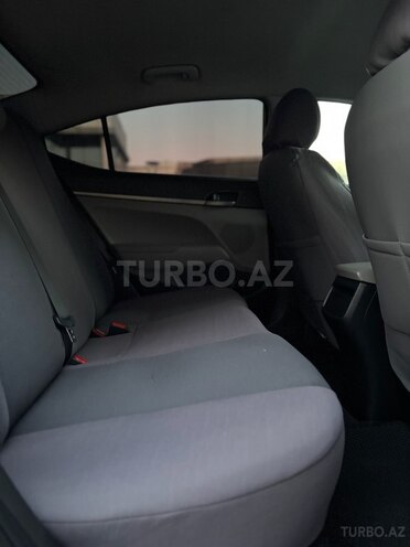 Hyundai Elantra 2017, 140,000 km - 2.0 л - Bakı