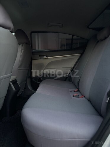 Hyundai Elantra 2017, 140,000 km - 2.0 л - Bakı