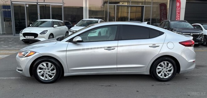 Hyundai Elantra 2017, 140,000 km - 2.0 л - Bakı