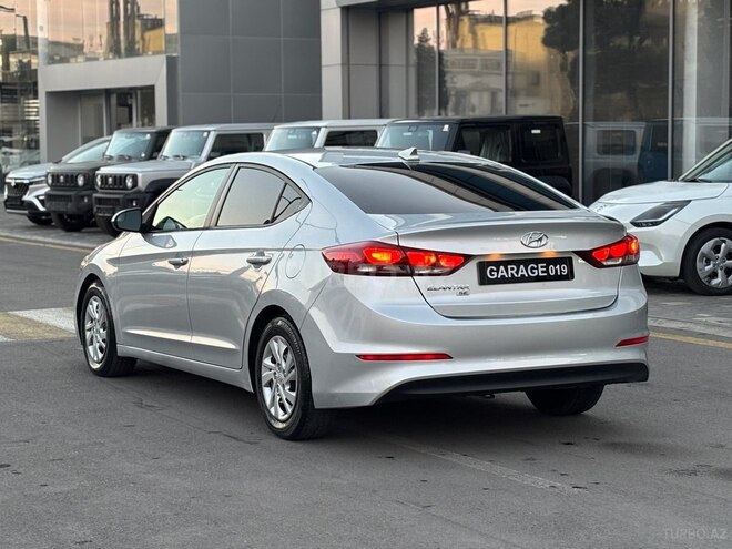Hyundai Elantra 2017, 140,000 km - 2.0 л - Bakı