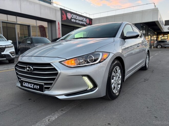 Hyundai Elantra 2017, 140,000 km - 2.0 л - Bakı