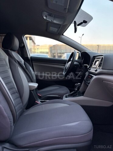Hyundai Elantra 2017, 140,000 km - 2.0 л - Bakı