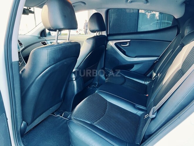 Hyundai Avante 2015, 162,000 km - 1.6 л - Bakı