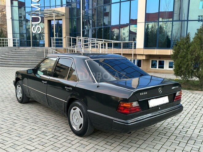 Mercedes E 220 1991, 257,800 km - 2.2 l - Xırdalan