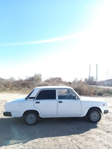 LADA (VAZ) 2107 2008, 90,000 km - 1.6 l - Salyan