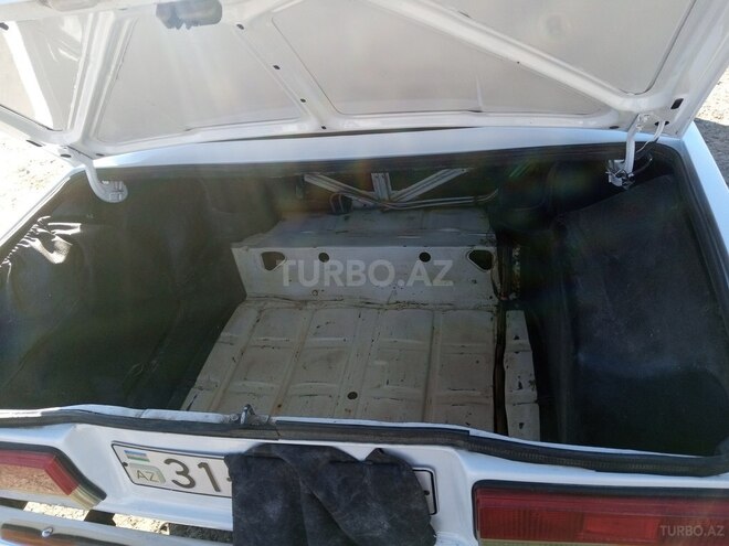 LADA (VAZ) 2107 2008, 90,000 km - 1.6 l - Salyan