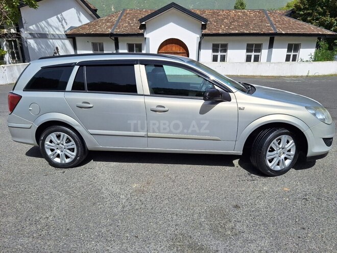 Opel Astra 2006, 319,000 km - 1.6 l - Şəki