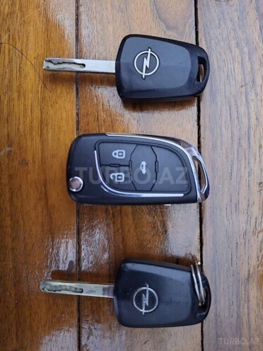 Opel Astra 2006, 319,000 km - 1.6 l - Şəki