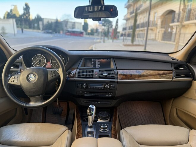 BMW X5 2010, 300,000 km - 3.0 l - Bakı