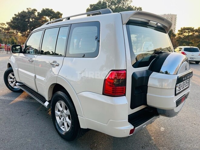 Mitsubishi Pajero 2011, 142,000 km - 3.5 l - Bakı