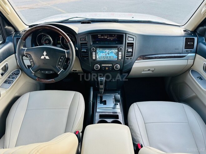 Mitsubishi Pajero 2011, 142,000 km - 3.5 l - Bakı
