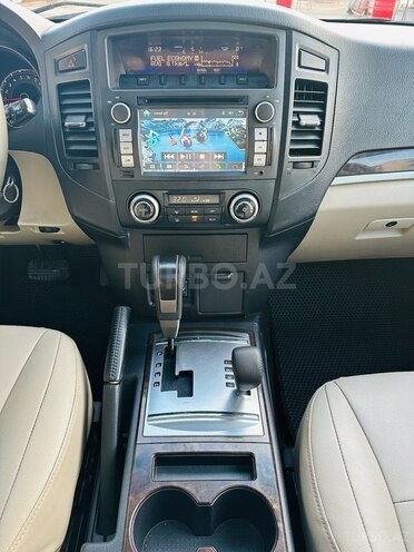 Mitsubishi Pajero 2011, 142,000 km - 3.5 l - Bakı