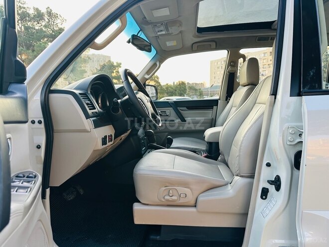 Mitsubishi Pajero 2011, 142,000 km - 3.5 l - Bakı