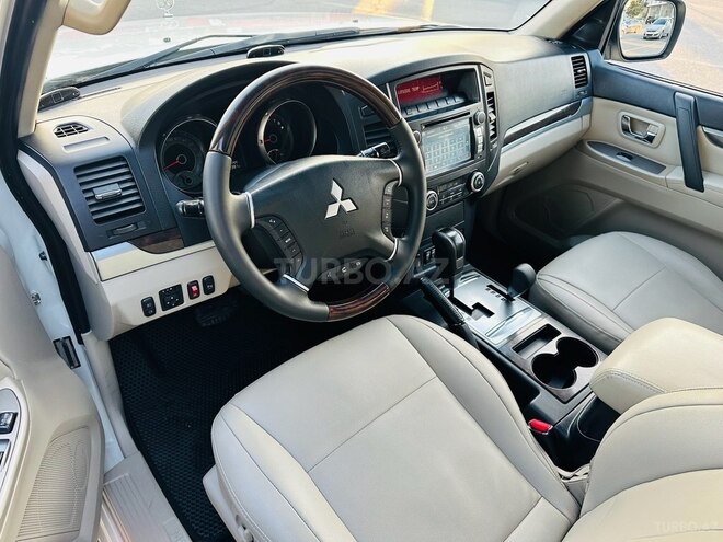 Mitsubishi Pajero 2011, 142,000 km - 3.5 l - Bakı