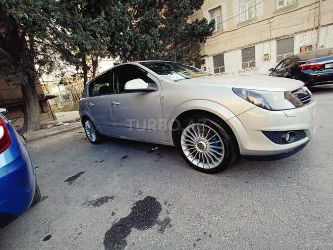 Opel Astra 2009, 19,500 km - 1.4 l - Bakı
