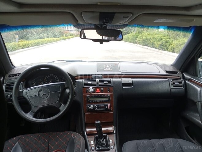 Mercedes E 280 1997, 400,100 km - 2.8 l - Bakı