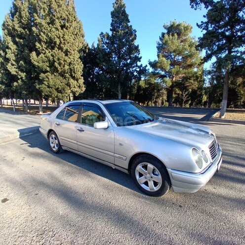 Mercedes E 230 1996, 446,624 km - 2.3 л - Gəncə