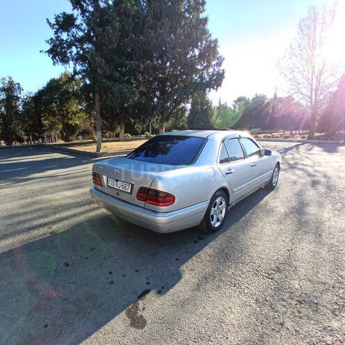 Mercedes E 230 1996, 446,624 km - 2.3 л - Gəncə