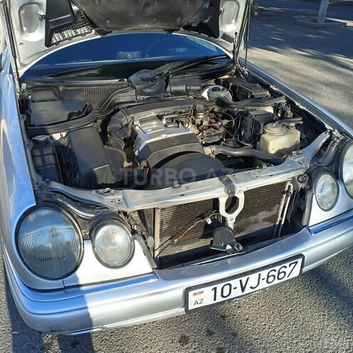 Mercedes E 230 1996, 446,624 km - 2.3 л - Gəncə