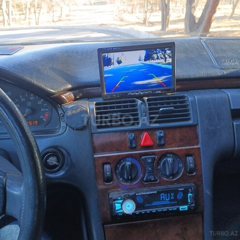 Mercedes E 230 1996, 446,624 km - 2.3 л - Gəncə