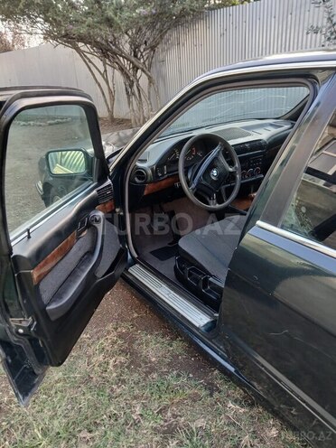 BMW 525 1994, 200,000 km - 2.5 l - Masallı