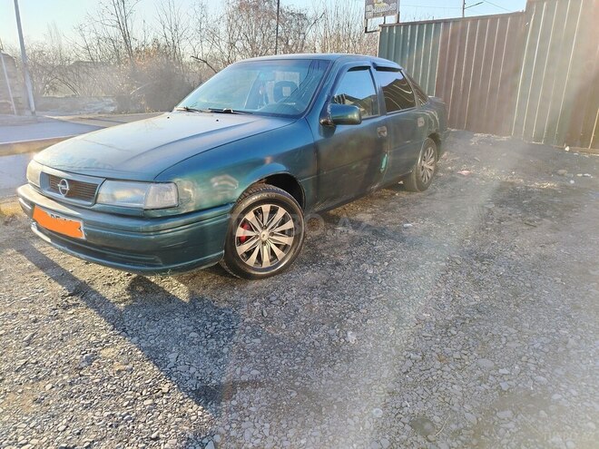 Opel Vectra 1995, 452,365 km - 1.6 l - Zaqatala