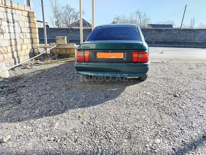 Opel Vectra 1995, 452,365 km - 1.6 l - Zaqatala