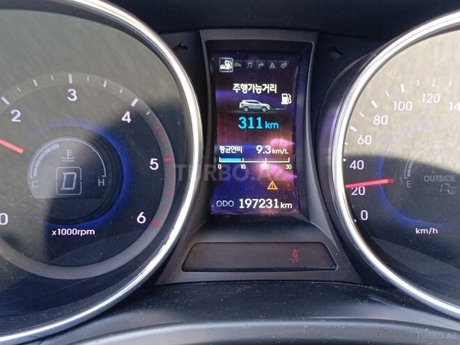 Hyundai Santa Fe 2014, 20,000 km - 2.0 l - Qusar