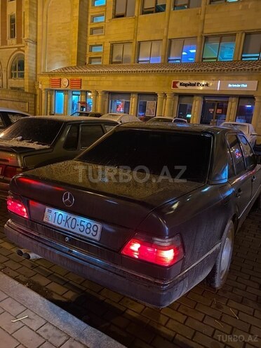 Mercedes E 200 1991, 350,000 km - 2.0 l - Sumqayıt
