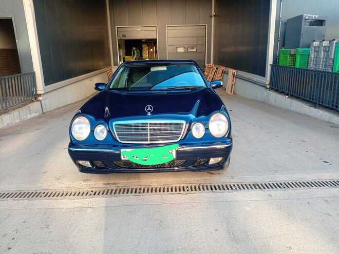 Mercedes E 240 1999, 275,000 km - 2.4 l - Bakı