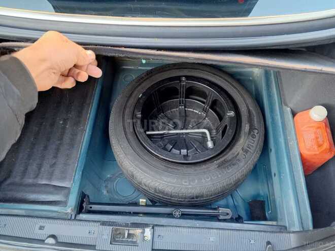 Mercedes E 240 1999, 275,000 km - 2.4 l - Bakı