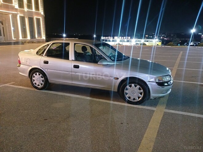 Opel Vectra 1999, 555,500 km - 1.6 l - Bakı