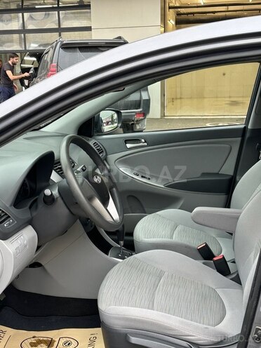 Hyundai Accent 2017, 93,500 km - 1.6 l - Bakı