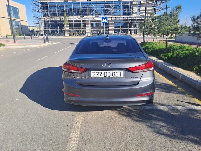 Hyundai Avante 2015, 196,090 km - 1.6 l - Bakı