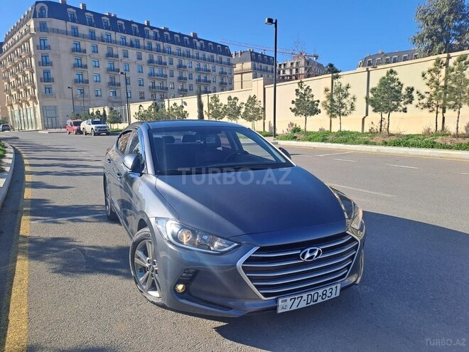 Hyundai Avante 2015, 196,090 km - 1.6 l - Bakı