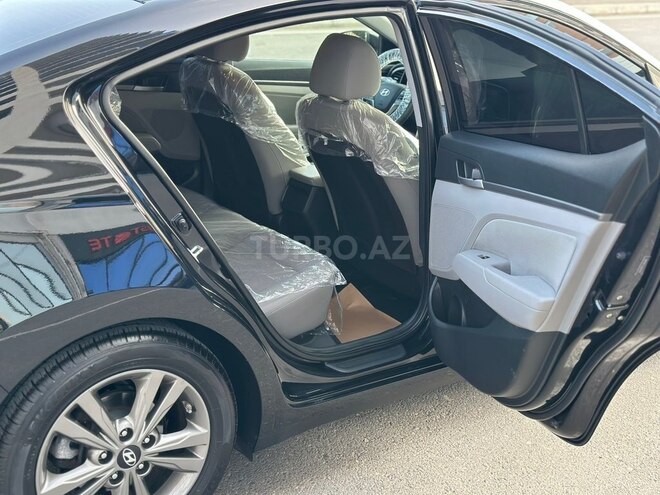 Hyundai Elantra 2018, 103,000 km - 2.0 l - Bakı