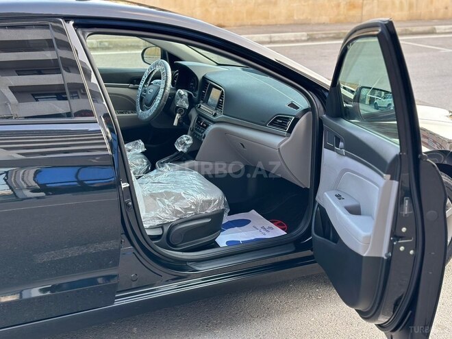 Hyundai Elantra 2018, 103,000 km - 2.0 l - Bakı