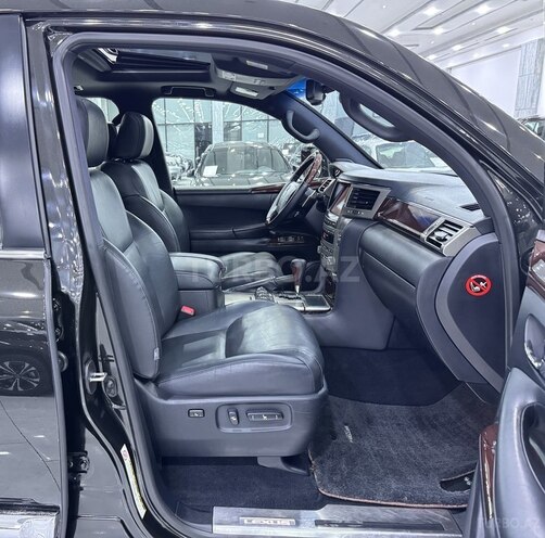 Lexus LX 570-12