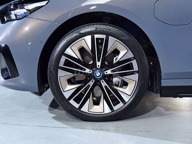 BMW i5 2025, 0 km - 0.0 l - Bakı