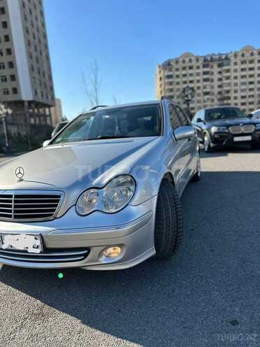 Mercedes C 220 d 2005, 426,260 km - 2.2 l - Bakı
