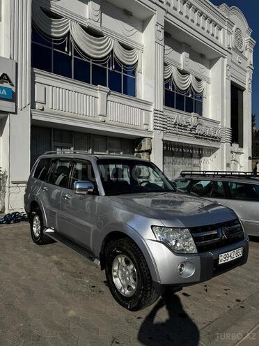 Mitsubishi Pajero 2007, 193,000 km - 3.0 l - Bakı