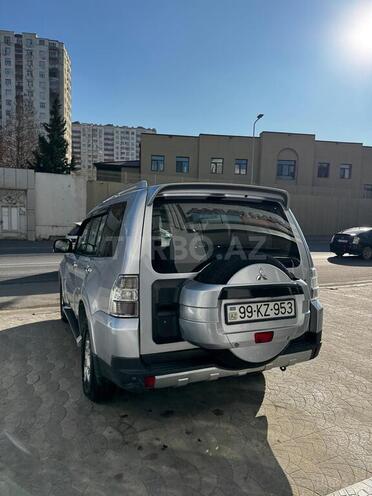 Mitsubishi Pajero 2007, 193,000 km - 3.0 l - Bakı